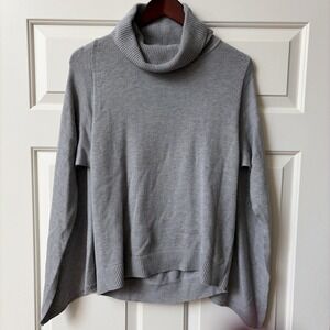 Banana Republic Poncho Turtleneck Cape Sweater‎ Medium Wool Classic Gray Small